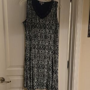 JM Collection Black and White Sleeveless Midi Dress